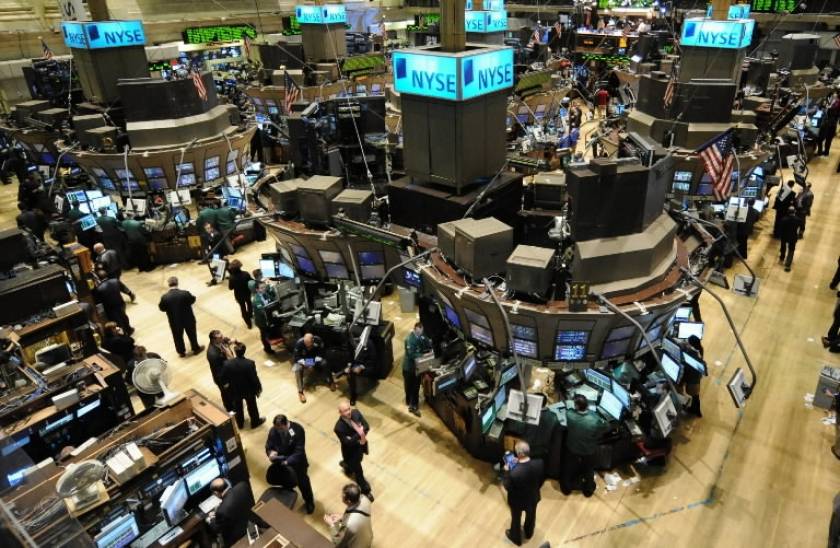 Με άνοδο και νέο ρεκόρ του S&P 500 έκλεισε η Wall Street