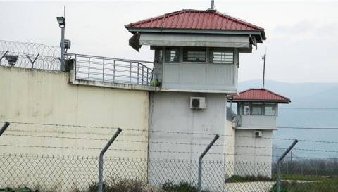 Πανικός στις φυλακές Τρικάλων: Στο νοσοκομείο δύο κρατούμενοι