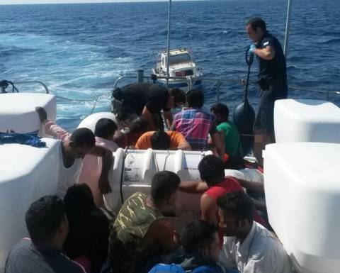 Εντοπισμός και διάσωση 16 παράνομων μεταναστών στην Κέρκυρα
