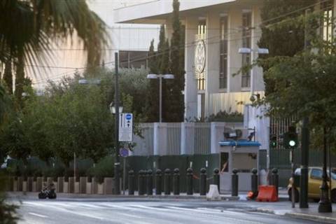 Φωτιά σε υπόγειο της αμερικανικής πρεσβείας στην Αθήνα