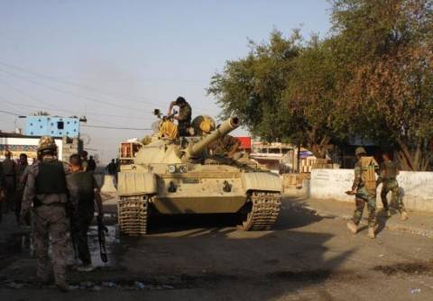 Ο ιρακινός στρατός προωθείται στο Τικρίτ (pics)