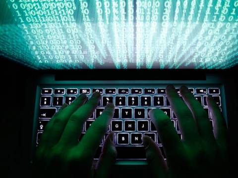 Χάκερς έκλεψαν 1,2 δις κωδικούς  διαδικτυακών λογαριασμών (βίντεο)