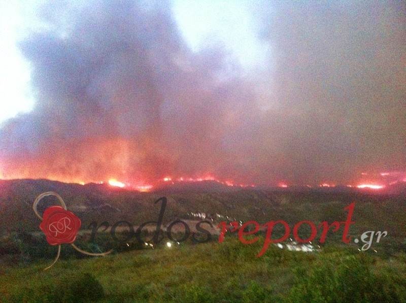 Ρόδος: Οι πρώτες εικόνες από τη μεγάλη πυρκαγιά στο νησί