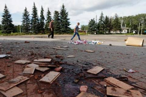 Ουκρανία: Τρεις άμαχοι νεκροί από βομβαρδισμούς στο Ντονέτσκ