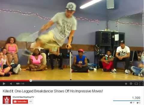 Έφηβος με ένα πόδι χορεύει εκπληκτικό break dance! (βίντεο)