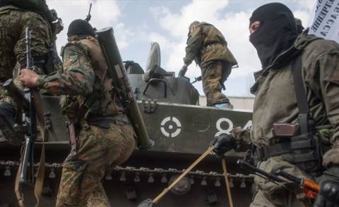 Συμφωνία κατάπαυσης του πυρός υπέγραψαν Κίεβο και φιλορώσοι