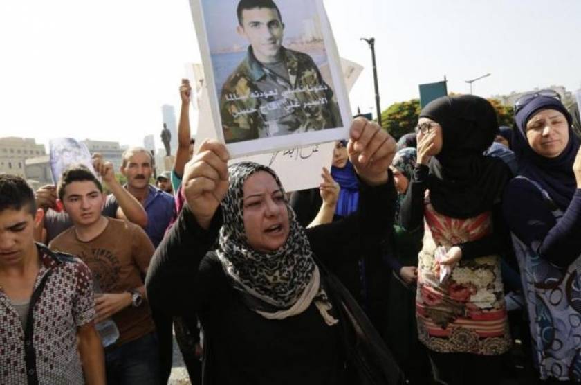 Νέο βίντεο-σοκ με δολοφονία λιβανέζου στρατιώτη (video)