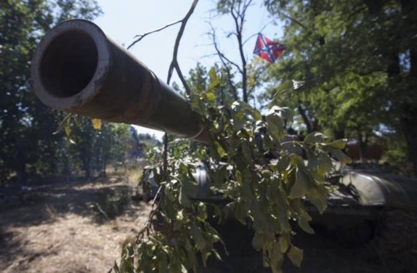 Φιλορώσοι αντάρτες: Το Κίεβο δεν απομακρύνει τα στρατεύματά του
