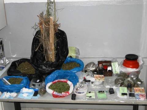 Εξαρθρώθηκε κύκλωμα που διακινούσε ναρκωτικά στο νομό Καβάλας (pics)