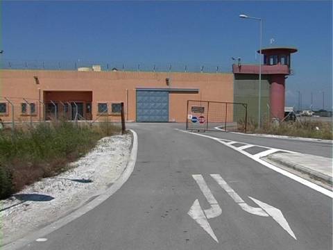 Φυλακές Νιγρίτας: Σε δίκη 13 σωφρονιστικοί και ο πρώην διευθυντής για το θάνατο του Καρέλι