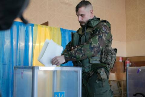 Ουκρανία: Ικανοποίηση για τα εκλογικά αποτελέσματα – Δύο στρατιώτες νεκροί