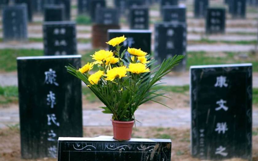 Κίνα: Έκλεψαν πτώματα για να τα κάψουν