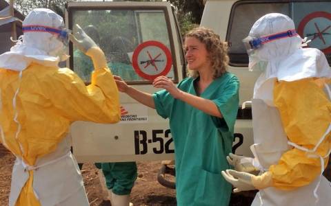 Έμπολα: Απεβίωσε ένας ακόμη γιατρός στη Σιέρα Λεόνε