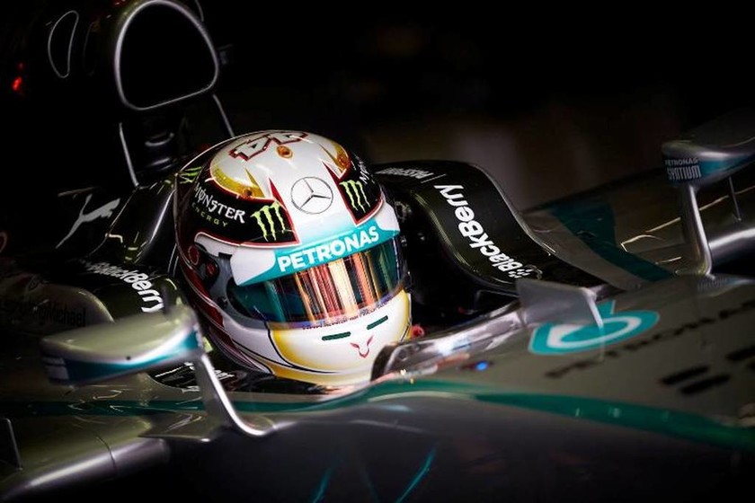 Δεύτερη θέση στην εκκίνηση για τον Lewis Hamilton 