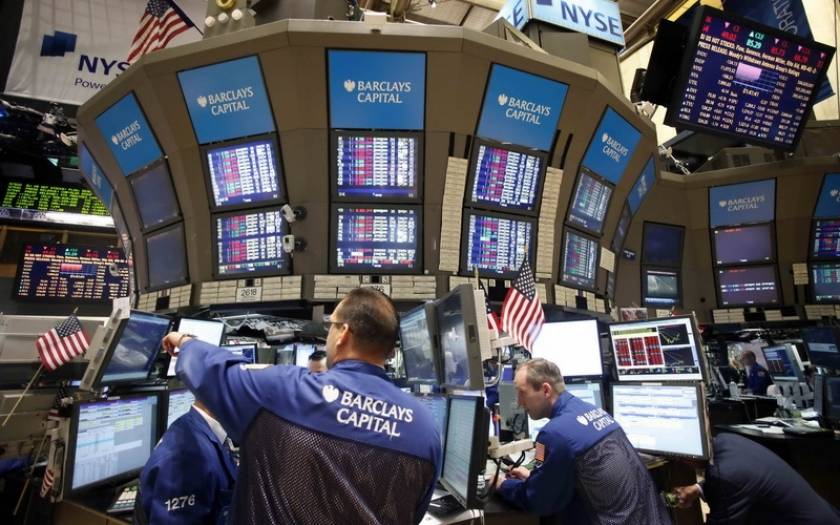 Οριακή άνοδος και νέα ρεκόρ στη Wall Street