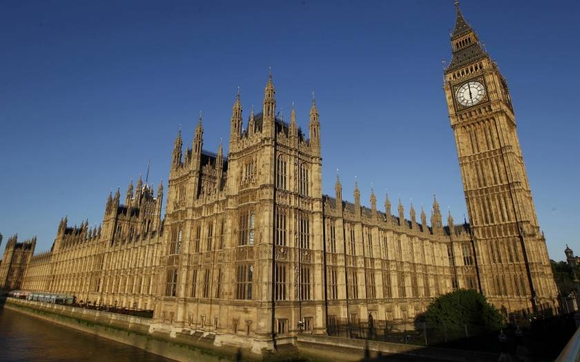 Βρετανία: Απειλή για βόμβα στο κοινοβούλιο