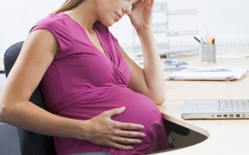 Καταγγελία πως εταιρεία ζητά από έγκυο να ρίξει το παιδί της