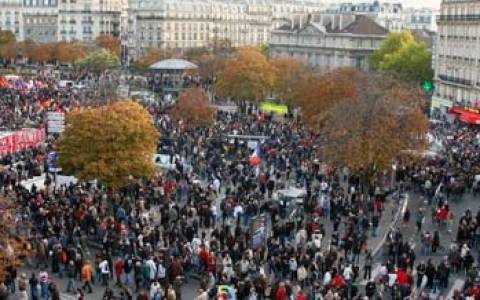 Γαλλία: Διαμαρτυρία εργοδοτών για την οικονομική πολιτική