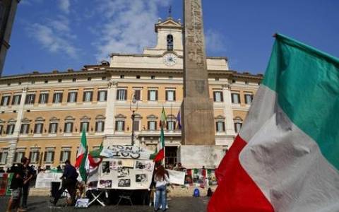 Ιταλία: Νέα αύξηση του δημοσίου χρέους στα 2,157 τρις ευρώ