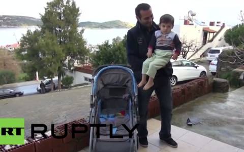 Τουρκία: Άνδρας σώζει μωρό λίγα δευτερόλεπτα πριν τον γκρεμό