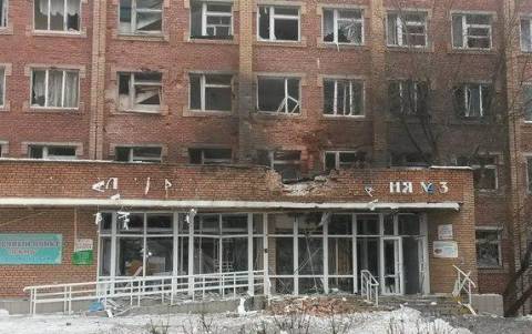 Ουκρανία: Ρουκέτες έπληξαν νοσοκομείο στο κέντρο του Ντονέτσκ (pics)