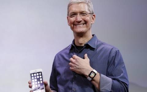 Apple: Τον Απρίλιο το Watch, άνοδος για το iPhone, πτώση για το iPod