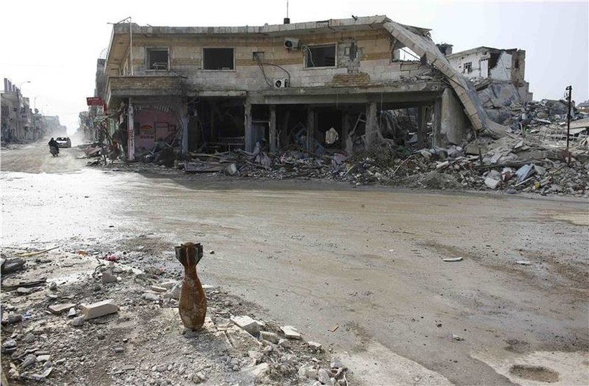 Εικόνες καταστροφής στο Κομπάνι από το πέρασμα των ισλαμιστών