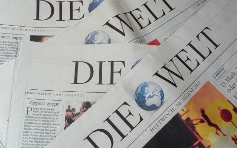Die Welt: Ο Βαρουφάκης περιμένει το σχέδιο Μέρκελ