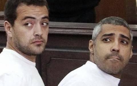 Αίγυπτος: Νέα δίκη για τους δύο δημοσιογράφους του Al Jazeera