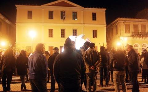 Συγκεντρώσεις συμπαράστασης στην κυβέρνηση στις πόλεις της δυτικής Ελλάδας