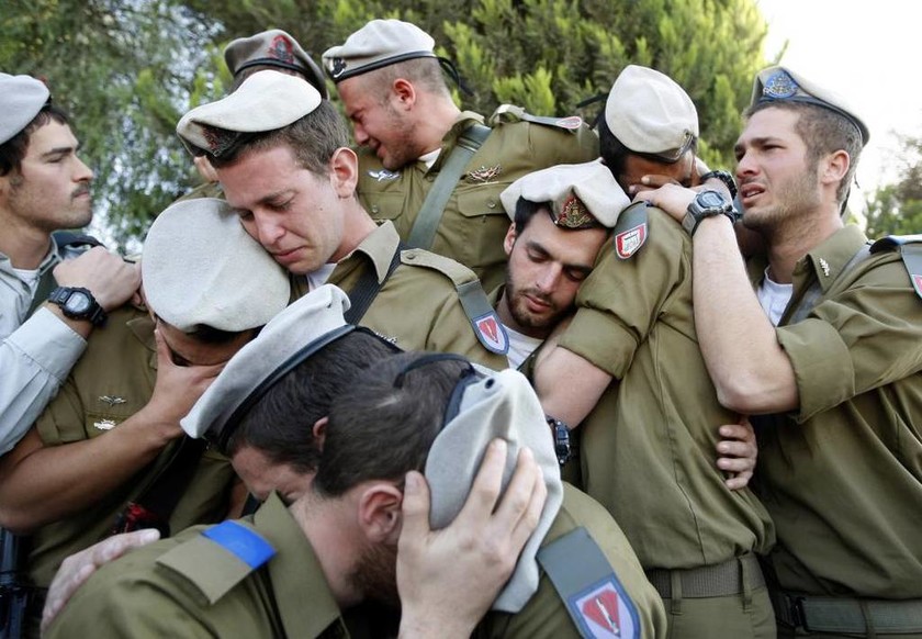 Ισραηλινοί στρατιώτες στην κηδεία συναδέλφου τους που σκοτώθηκε στη Γάζα, 7 Ιανουαρίου 2009 