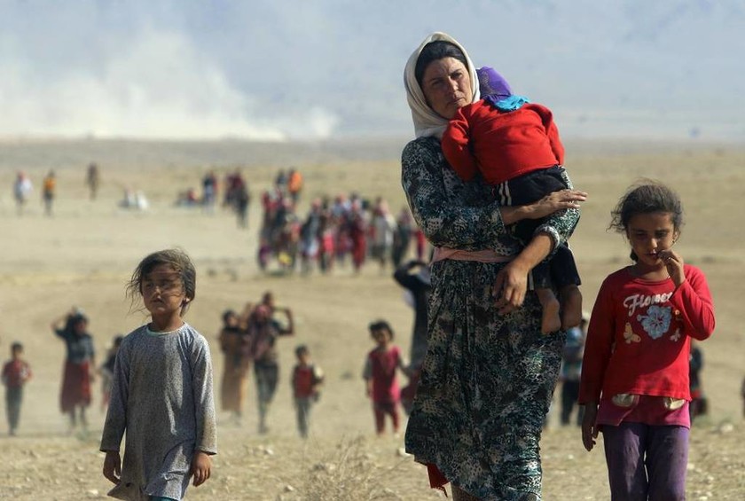 Yazidi στα σύνορα της Συρίας, αφού εκδιώχθηκαν από το Ισλαμικό Κράτος    
