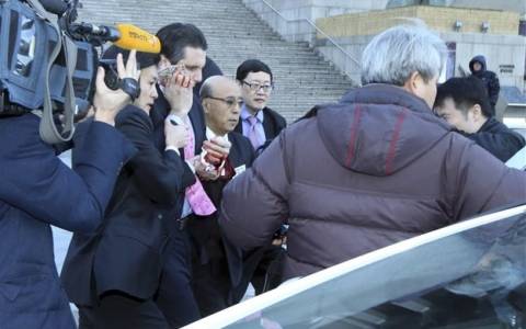 Ν. Κορέα: Η στιγμή της επίθεσης στον αμερικανό πρεσβευτή (video+photos)