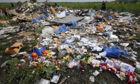 Θραύσμα ενισχύει τη θεωρία κατάρριψης της πτήσης MH17 από πύραυλο