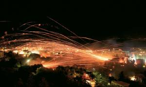 Πάσχα στη Χίο σημαίνει ρουκετοπόλεμος (video+photos)