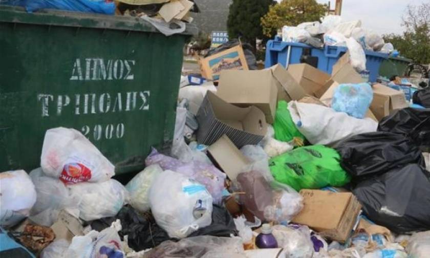 Τρίπολη: Ξεκίνησε η απομάκρυνση των σκουπιδιών