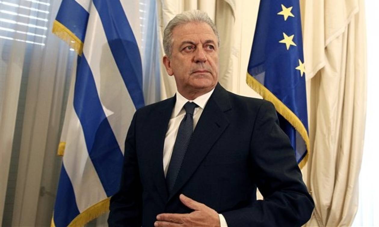 Aβραμόπουλος: Φέρνει στην Ελλάδα 460 εκατ. ευρώ για τη μετανάστευση