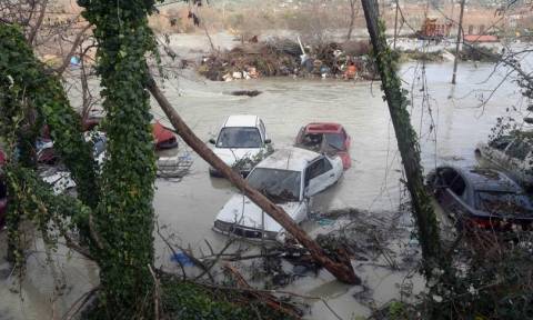 Δ. Ελλάδα: Πόσα θα πληρώσουν οι ασφαλιστικές εταιρείες για τις ζημιές απο τις βροχές