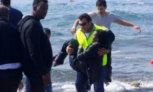 Συγκλονιστικές μαρτυρίες από τους Σύρους ναυαγούς στη Ρόδο (video)