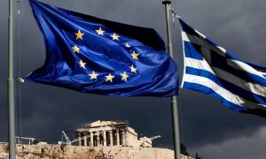 Βloomberg: Το μεγαλύτερο λάθος από τη δημιουργία του ευρώ ενδεχόμενο Grexit