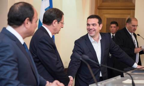 Ελλάδα, Κύπρος και Αίγυπτος συμφώνησαν για τις ΑΟΖ - Τι αναφέρεται στη Διακήρυξη