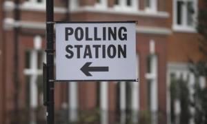 Εκλογές στη Βρετανία: Ανοίγουν οι κάλπες για την αμφίρροπη εκλογική αναμέτρηση