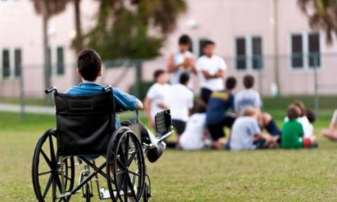 ActionAid: Κάντε τα παιδιά με αναπηρία ορατά στα σχολεία!