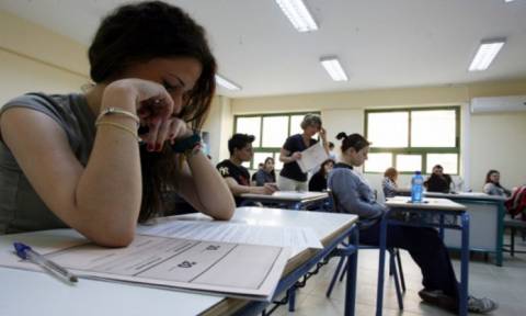 Πανελλήνιες 2015: Με το μάθημα της Νεοελληνικής Γλώσσα ξεκινούν οι εξετάσεις στα ΕΠΑΛ