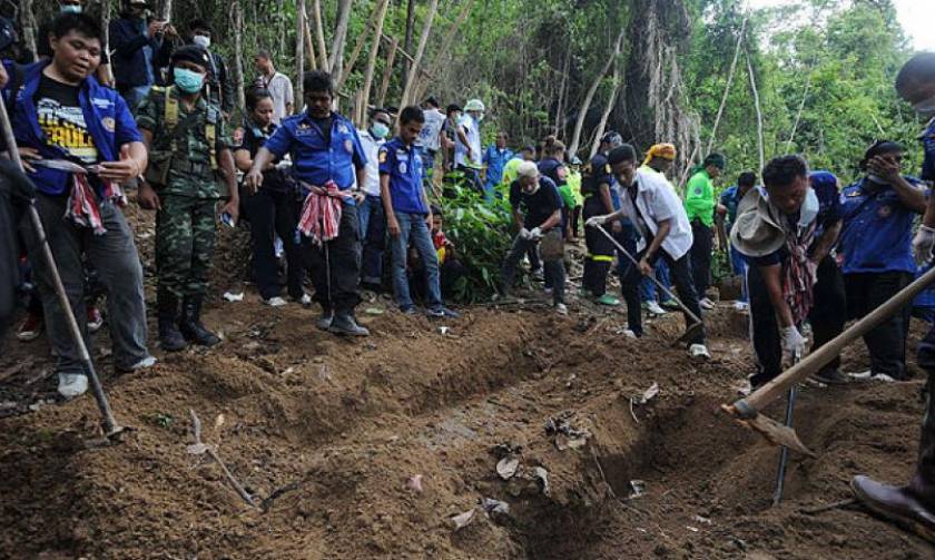 Μαλαισία: Σε 139 υπολογίζονται οι σοροί στους τάφους που βρέθηκαν