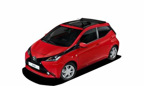 Toyota: Aygo x-Wave με canvas top οροφή