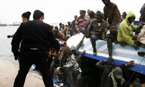 Ιταλία: Περισσότεροι από 2.700 μετανάστες διασώθηκαν στη Μεσόγειο τη Δευτέρα