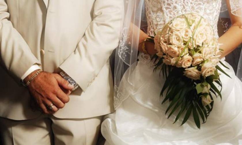 Συνελήφθη «μαϊμού» ιερέας που τελούσε γάμους μεταξύ Ελλήνων και αλλοδαπών
