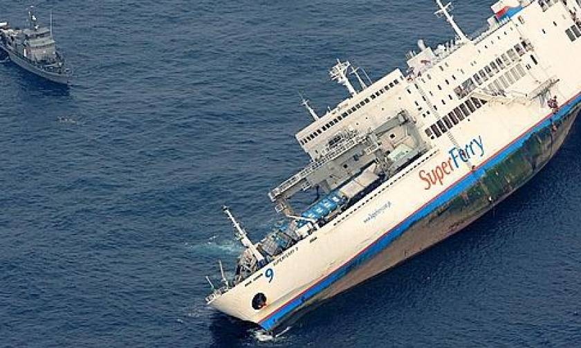 At least 36 die in Philippine ferry sinking, 118 survive