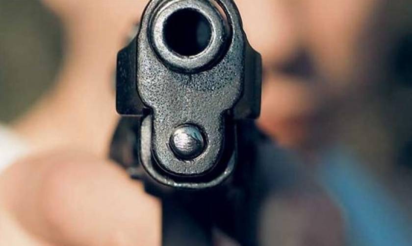 Λάρνακα: Βρέθηκε στις αποσκευές του πυροβόλο όπλο και σφαίρες